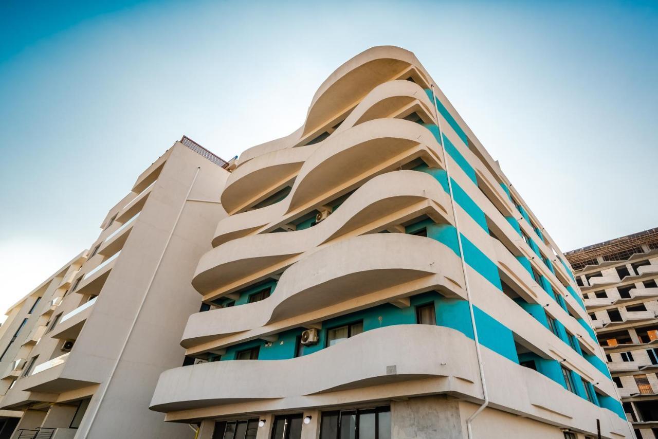 Summer Waves Mamaia Nord Navodari Exterior photo